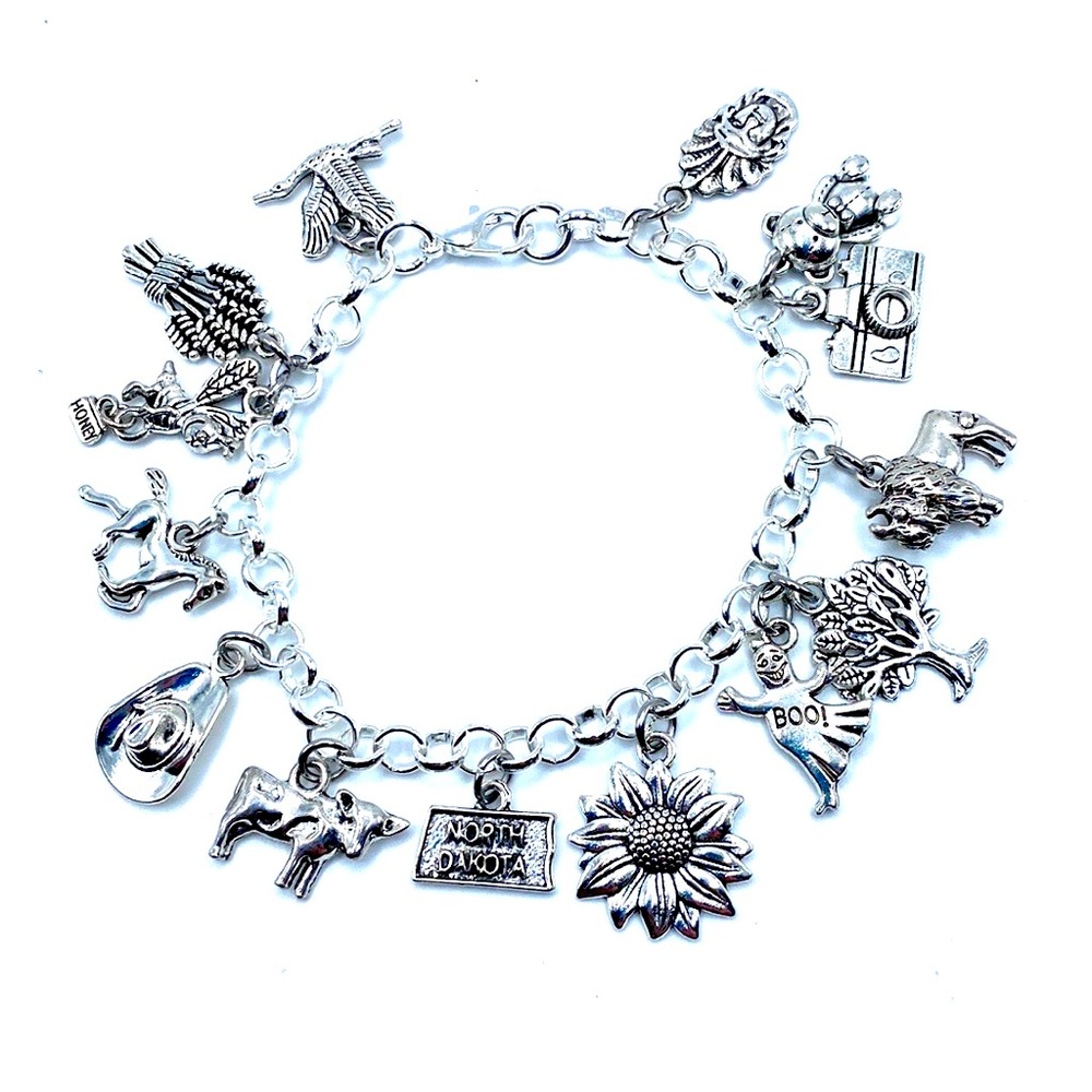 North Dakota Charm Bracelet State Themed Charms
